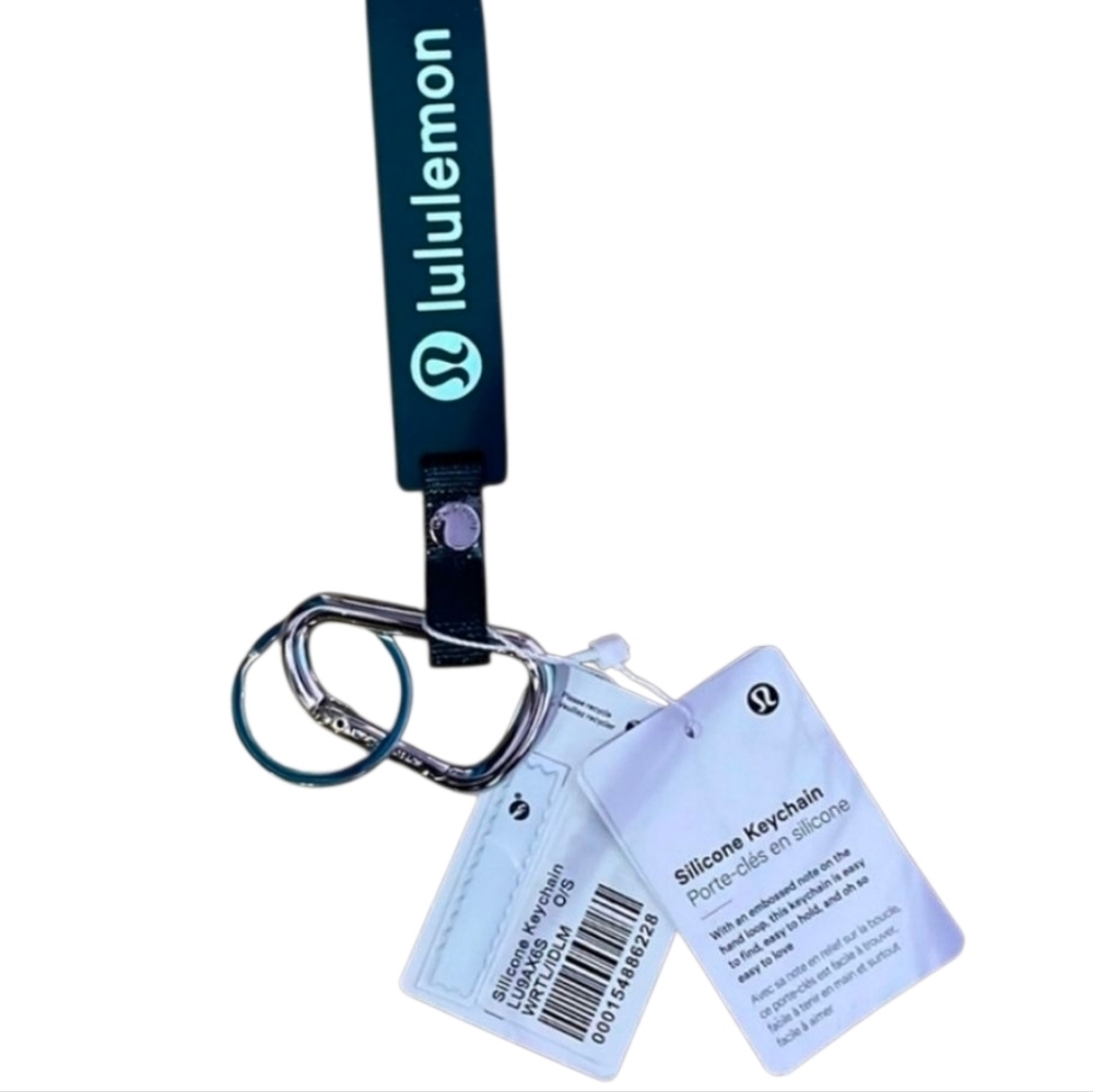 🖤🔹️Lululemon🔹️ Silicone BLACK Keychain  OS NWT